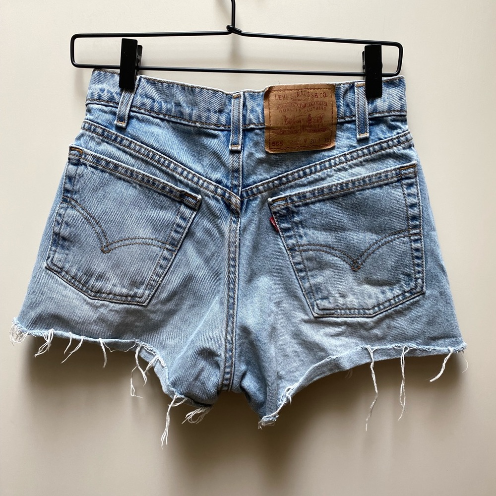 Vintage Levi’s 555 shorts